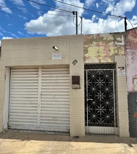 - Casa no Bairro de Fátima