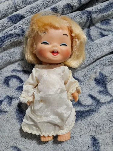 Boneca antiga da marca BAP 