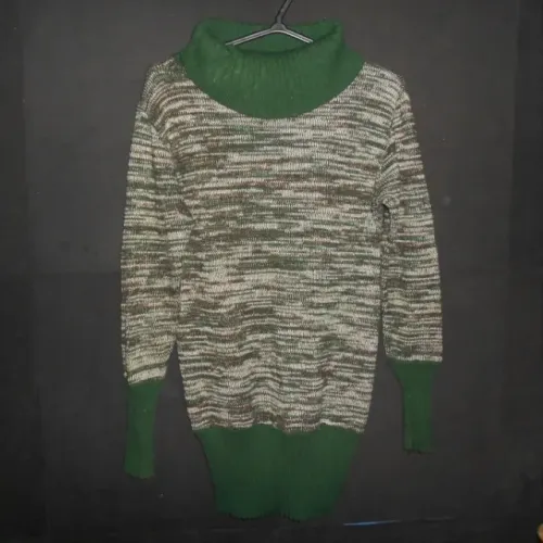 Blusão de frio verde mesclado de lã tricot quentinho tam p (promocao fim de ano novo natal