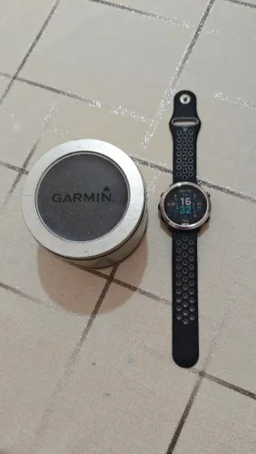 Relógio Garmin forerunner 645 música. Excelente estado.