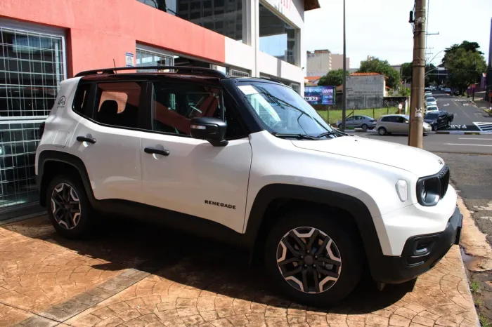 JEEP RENEGADE 1.3 T270 TURBO SPORT ALTITUDE AT6