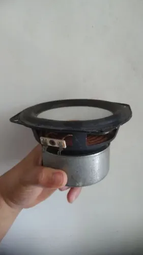 Alto-falante de 4 polegadas usado