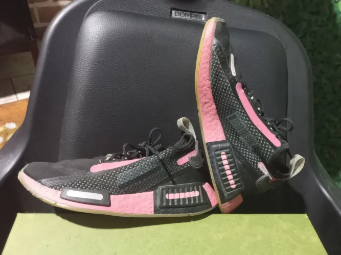 Adidas NMD R1 - Rosa e Preto n35 envio para todo Brasil pela olx pay