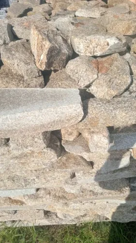 Pedra Moledo Champanhe