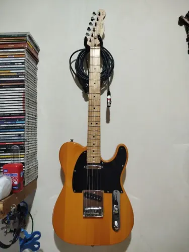 Guitarra Squier by Fender Telecaster Affinity