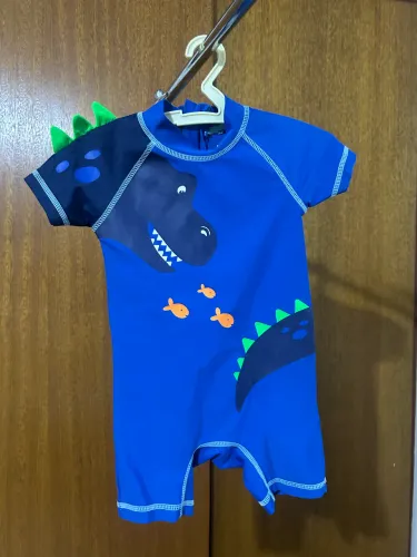 Roupa infantil proteção solar