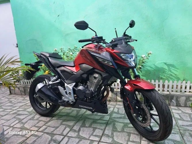 CB 300F 2025/2025