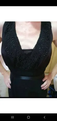 Vestido preto com renda