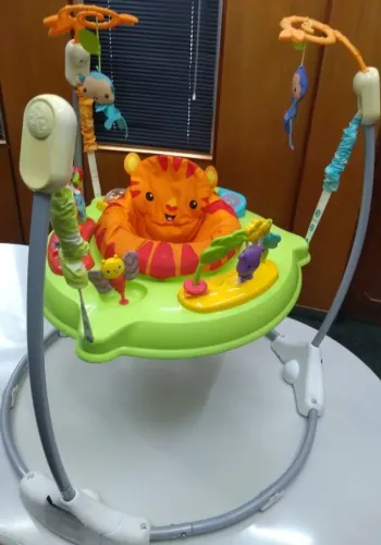 Jumperoo(Pula Pula) Fisher-Price Rainforest - Para Bebês