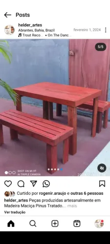 Mesa com bancos