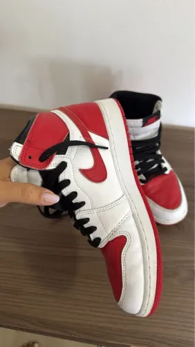 Air Jordan 1 Retro High OG Chicago