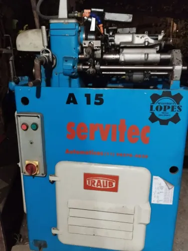 Máquina Automática Traub A15