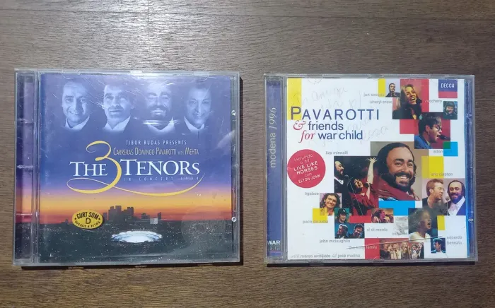 Dois CDs The 3 Tenors  Pavarotti & Friends.