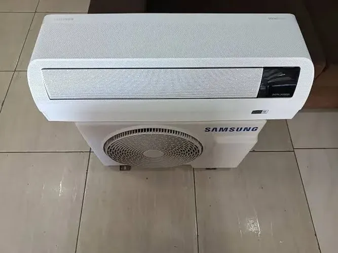 SPLIT 12MIL BTUS INVERTER