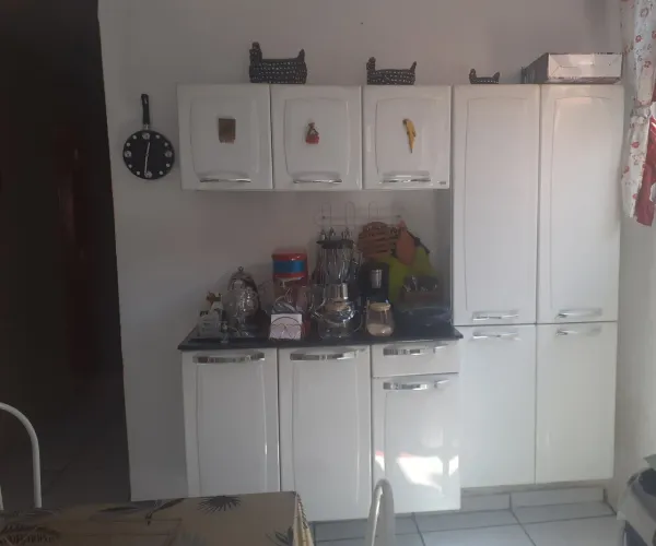 CONJUNTO EM AÇO ITATIAIA+01 CONJ. DE MESA COM 4 CADEIRAS