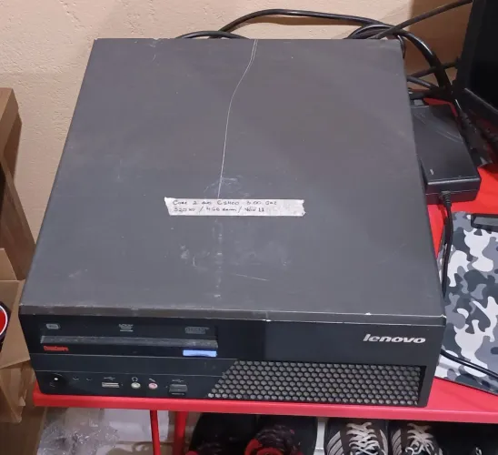 Cpu Lenovo ThinkCentre - Com Defeito - Ideal para Peças ou Conserto