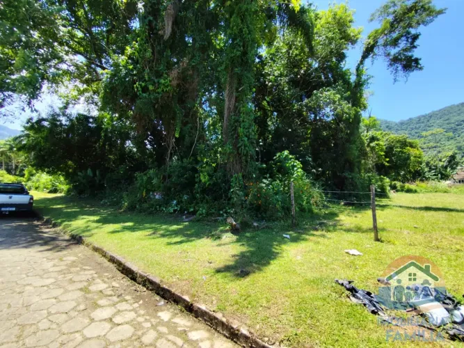 EXCELENTE OPORTUNIDADE DE TERRENO EM CONDOMÍNIO FECHADO EM CARAGUATATUBA!