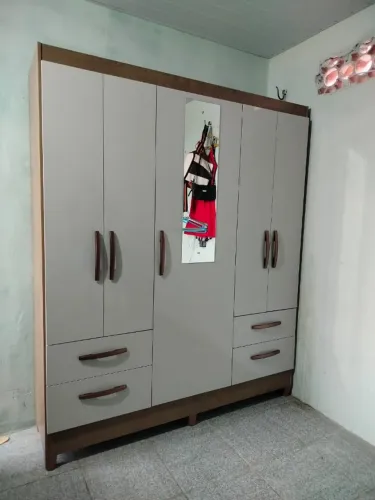 Guarda-Roupas 5 Portas 4 Gavetas com Espelho Multimóveis Cor Canelato rústico/Natu
