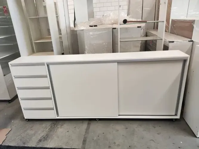Balcão com gavetas + Porta de correr MDF