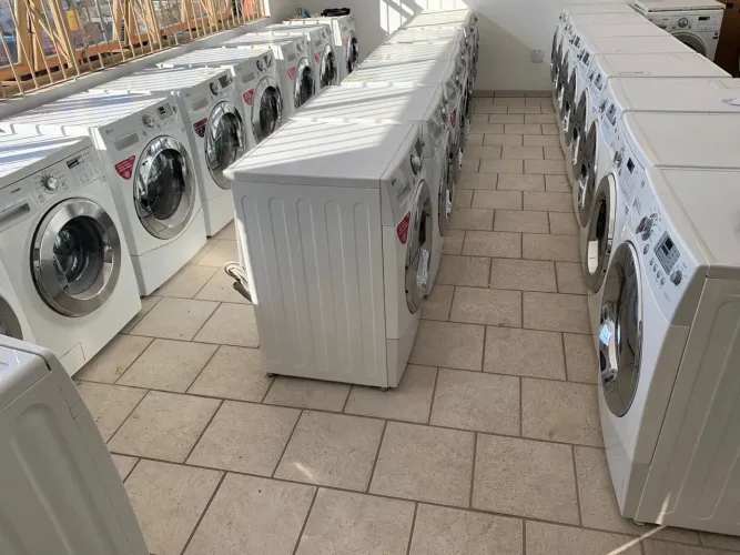 Lava e seca LG e Samsung  semi novas 