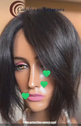 Confecção de prótese capilar com o cabelo humano brasileiro. 