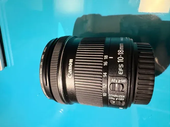 Canon EF-S 10-18mm f/4.5-5.6 IS STM