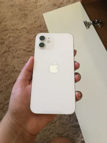iPhone 12 - 64GB