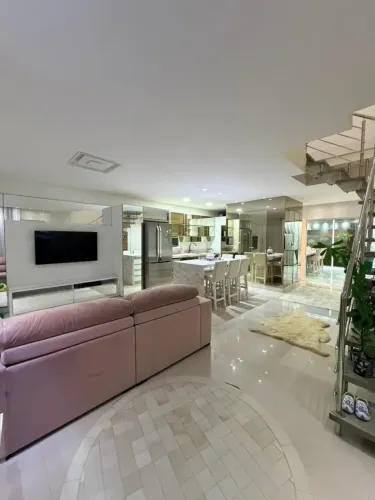 Casa mobiliada para locação no Bairro da Barra Balneário Camboriú/SC