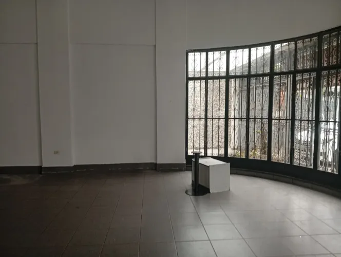 ALUGO SALÃO 60m² NA ESTRADA DE ITAPECERICA (LR2590)