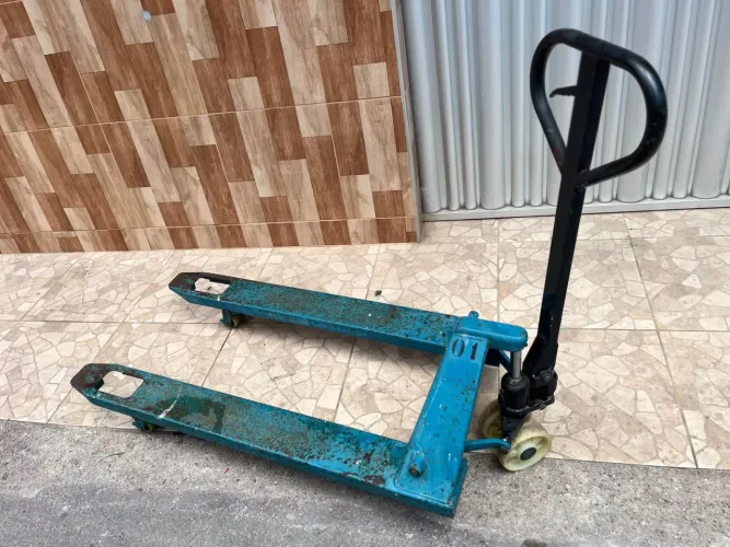 Paleteira Manual