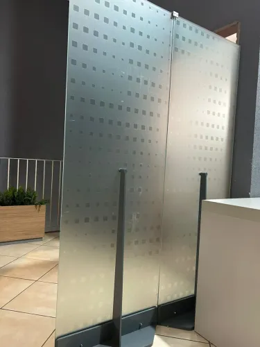 Divisória de vidro 