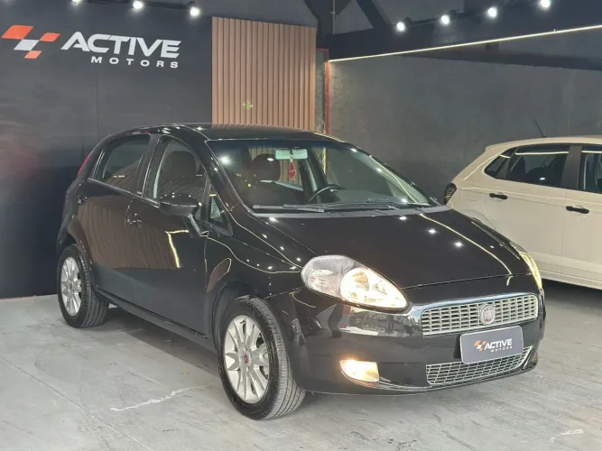 Fiat Punto Essence 1.6 Flex 16V 5P 2011
