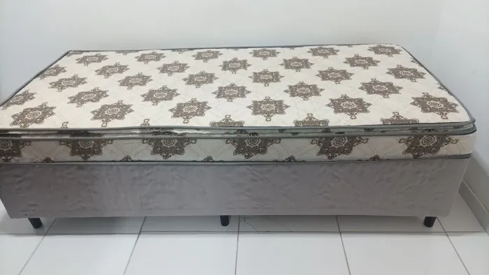 Cama box de solteiro