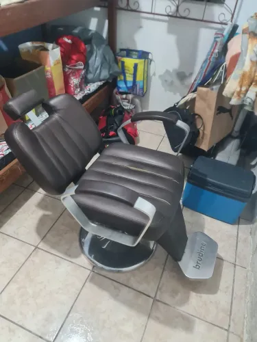 Cadeira Reclinável Hidráulica Barbeiro.
