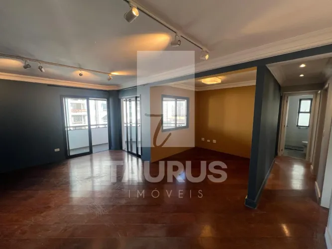 Apartatamento para alugar em Moema Índios. 3 quartos, 1 suíte, 2 vagas, varanda, 116m².