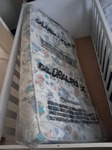 Cama que vira berço