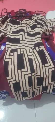 Roupas semi novas
