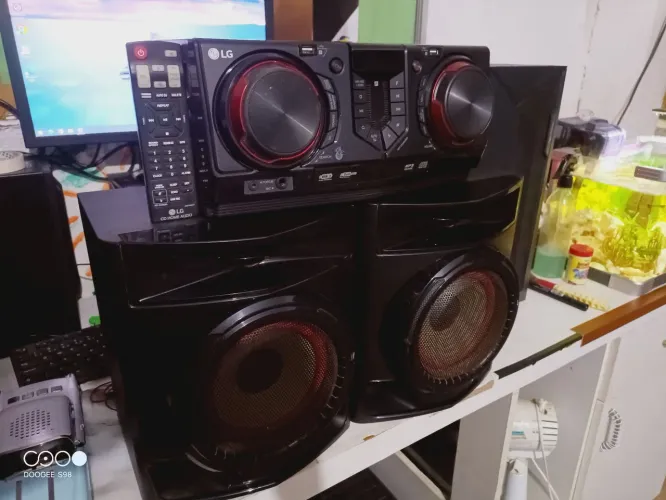 Vendo som LG completo (USB, bluetooth, ...)