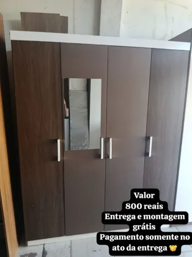 Guarda-roupa 