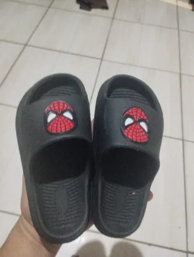 Sandália do homem aranha infantil.. tamanho 28 29