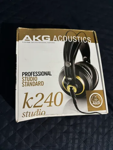 Fone de Ouvido AKG K240