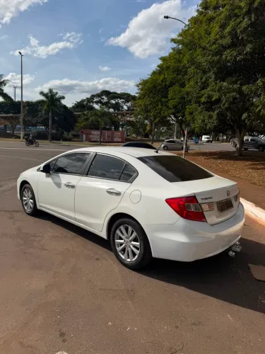 Honda Civic Sedan LXS 1.8/1.8 Flex 16V Mec. 4P 2014