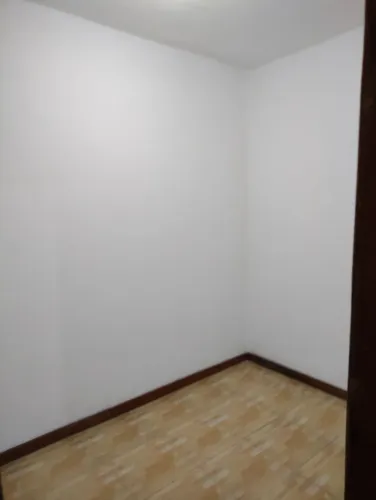 QUITINETE NO RETIRO PARA LOCAÇÃO E CASA 2 QTS EM CORREAS