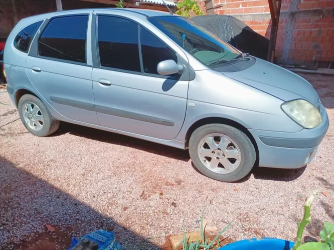 Renault Scenic Rxe/ Privilège 2.0 16V 5P Mec. 2009