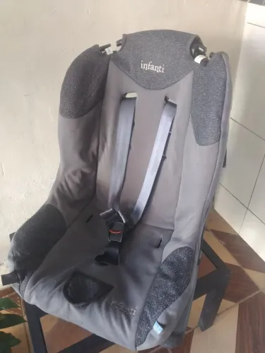 Cadeirinha infantil