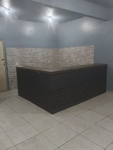 Ponto comercial próx . Ent do Manoa