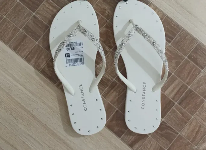 Chinelo Constance Branco com Brilho - Novo, Nunca Usado | Tam. 38