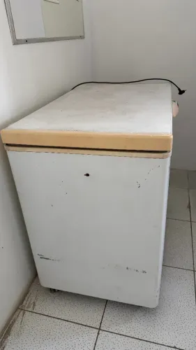 Freezer horizontal duas portas. Funcionando perfeitamen *00