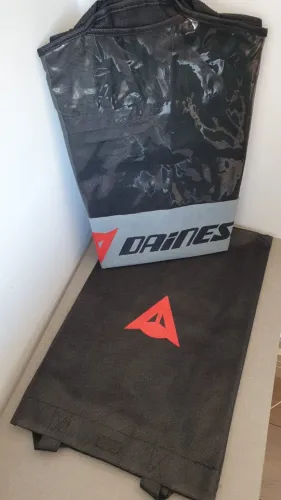 CAPA DAINESE PARA MACACÃO MOTOCICLISMO ESPORTIVO