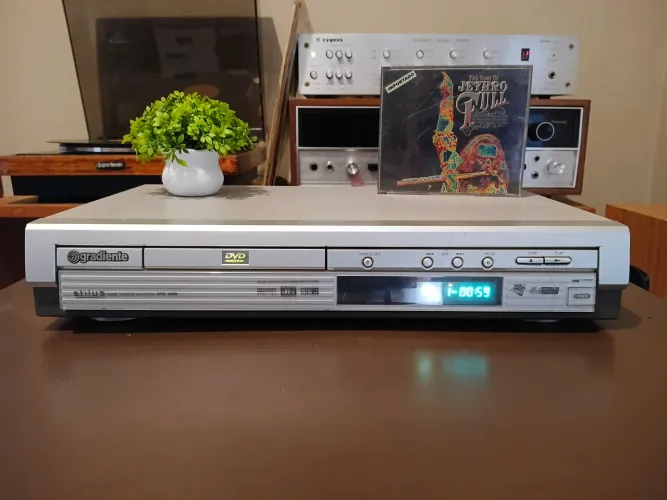 DVD/CD Player Gradiente 